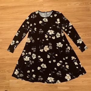 Old navy black floral swing dress